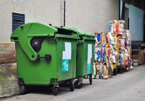 Rubbish collection services in Grange Park